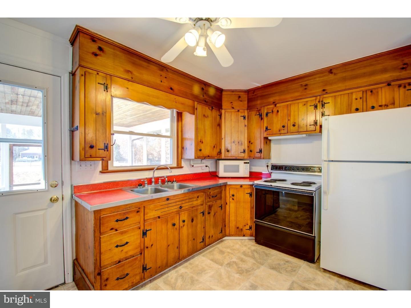 1739 Porter Road Bear, DE 19701 - Photo 11 of 25 Kitchen