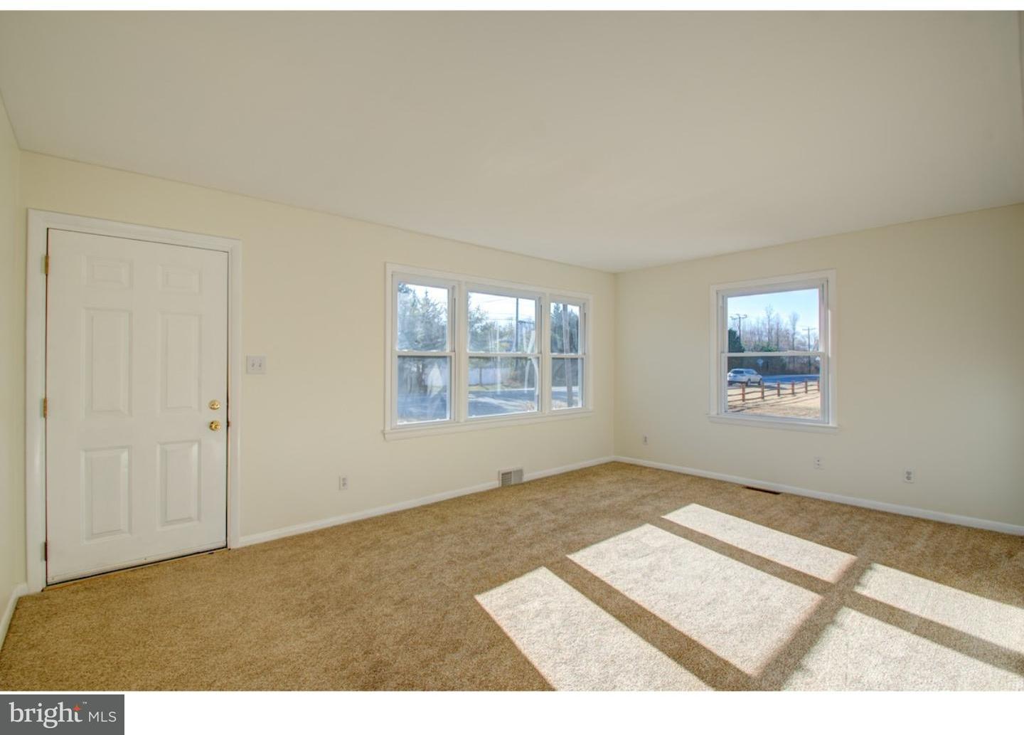 1739 Porter Road Bear, DE 19701 - Photo 24 of 25 Living Room