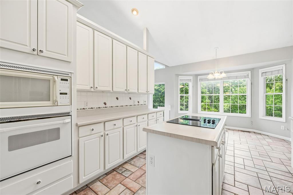 5063 Oak Bluff Drive High Ridge, MO 63049 - Photo 15 of 90
