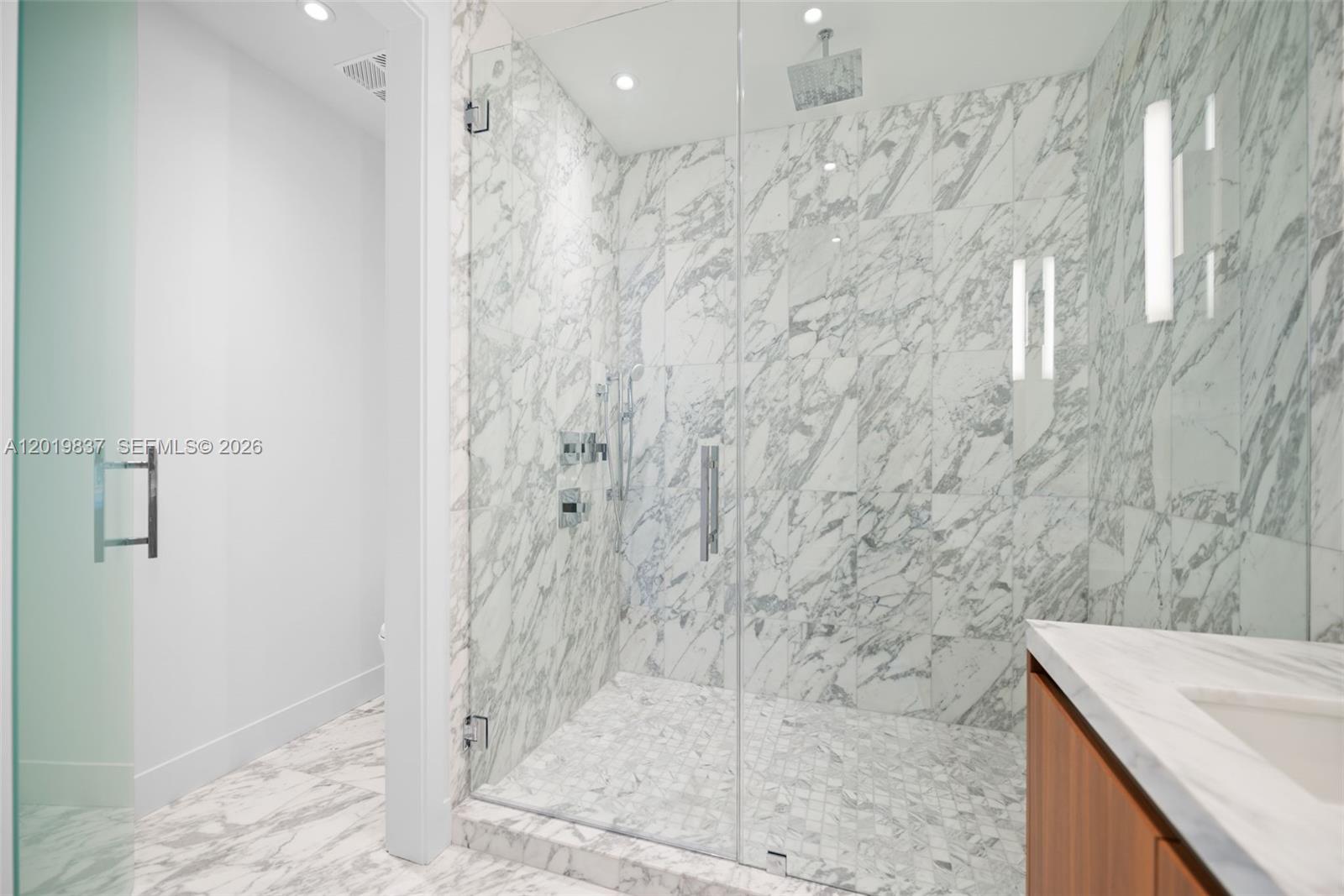 175 Southeast 25th Road, Unit 801 Miami, FL 33129 - Photo 14 of 37