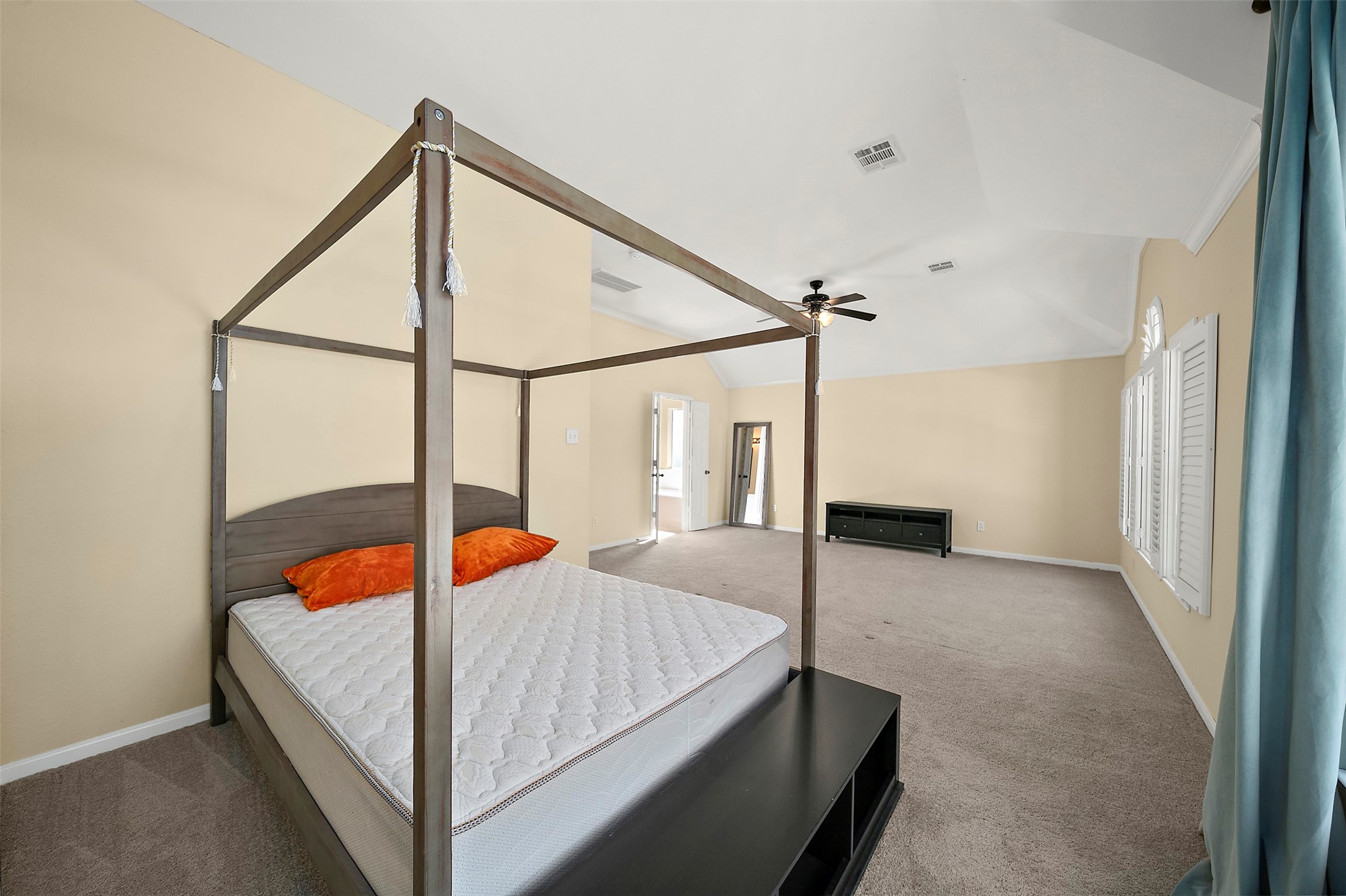 2627 Brazos Ridge Drive Sugar Land, TX 77479 - Photo 17 of 35 a bedroom with a bed and a window