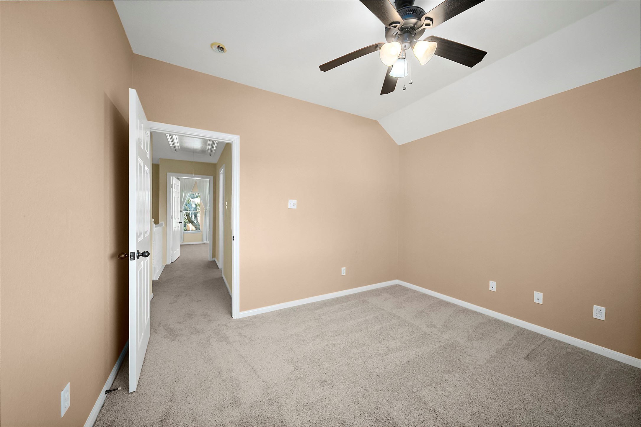 2627 Brazos Ridge Drive Sugar Land, TX 77479 - Photo 24 of 35 en empty room with fan and a ceiling fan