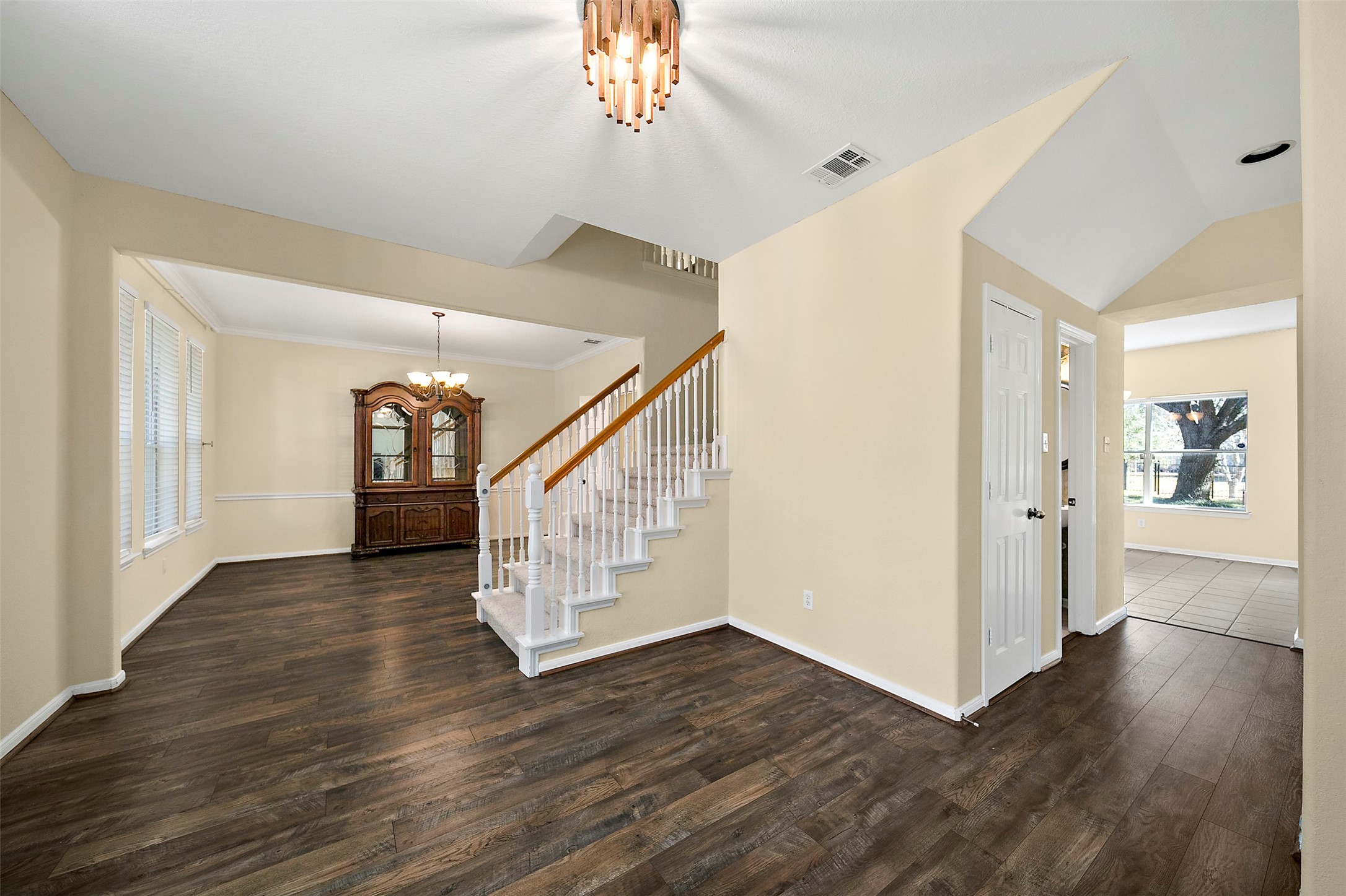 2627 Brazos Ridge Drive Sugar Land, TX 77479 - Photo 8 of 35 a view of an entryway with wooden floor