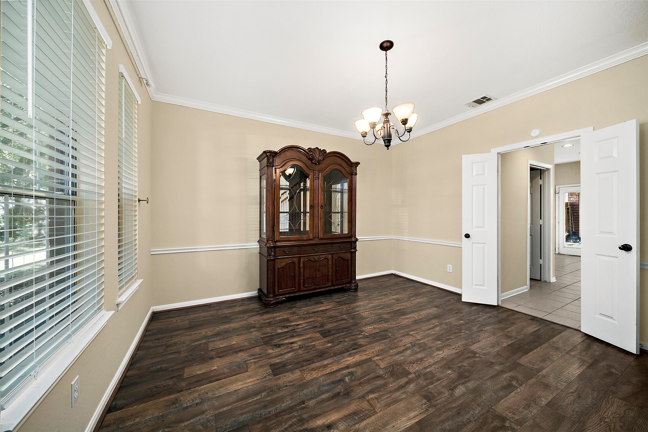 2627 Brazos Ridge Drive Sugar Land, TX 77479 - Photo 9 of 35