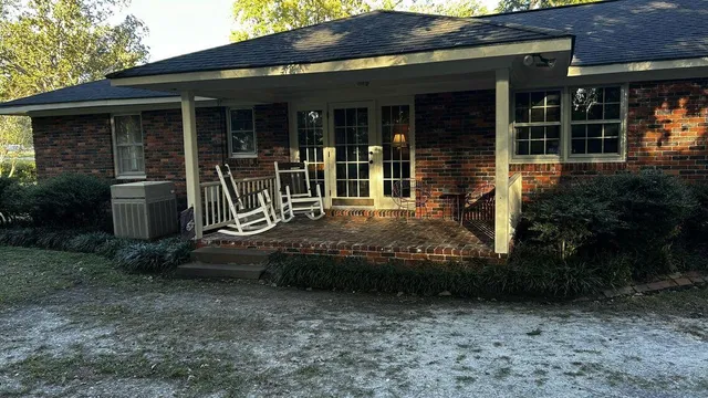 $239,900 | 617 Pickwood Drive, Manning, SC 29102