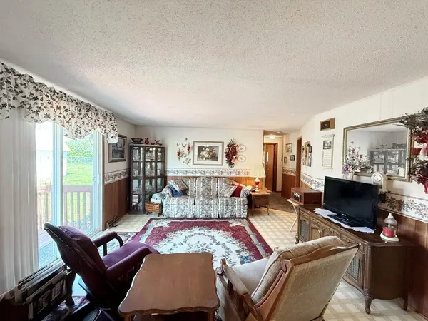 $174,900 | 902 South 1st Street, El Dorado Springs, MO 64744