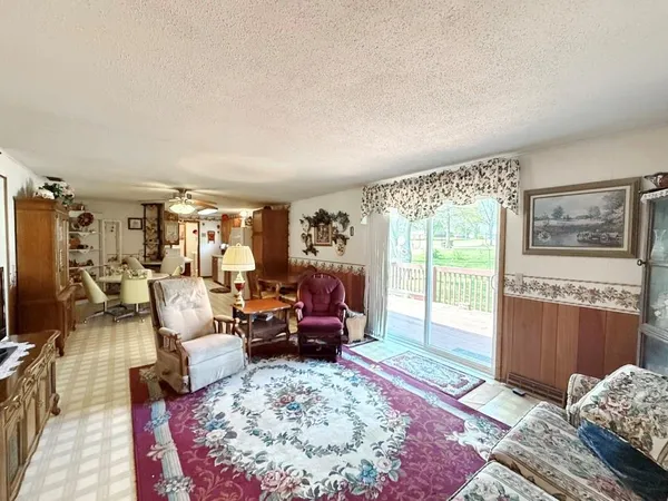 $174,900 | 902 South 1st Street, El Dorado Springs, MO 64744