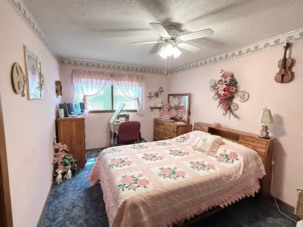 $174,900 | 902 South 1st Street, El Dorado Springs, MO 64744