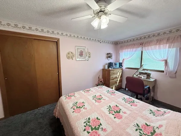 $174,900 | 902 South 1st Street, El Dorado Springs, MO 64744