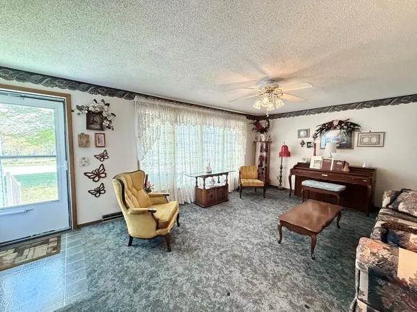 $174,900 | 902 South 1st Street, El Dorado Springs, MO 64744