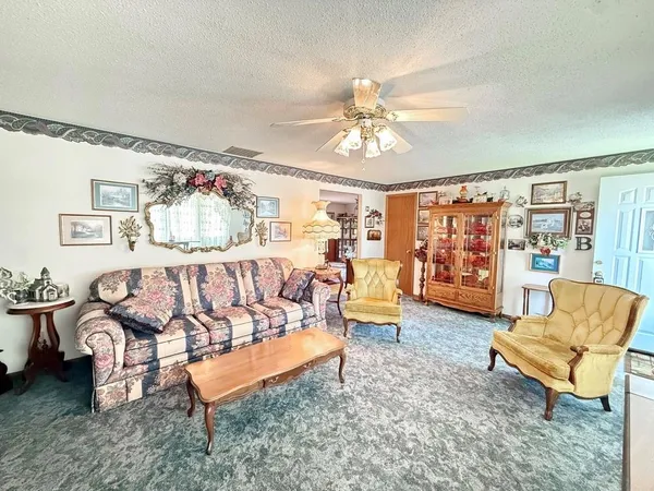$174,900 | 902 South 1st Street, El Dorado Springs, MO 64744