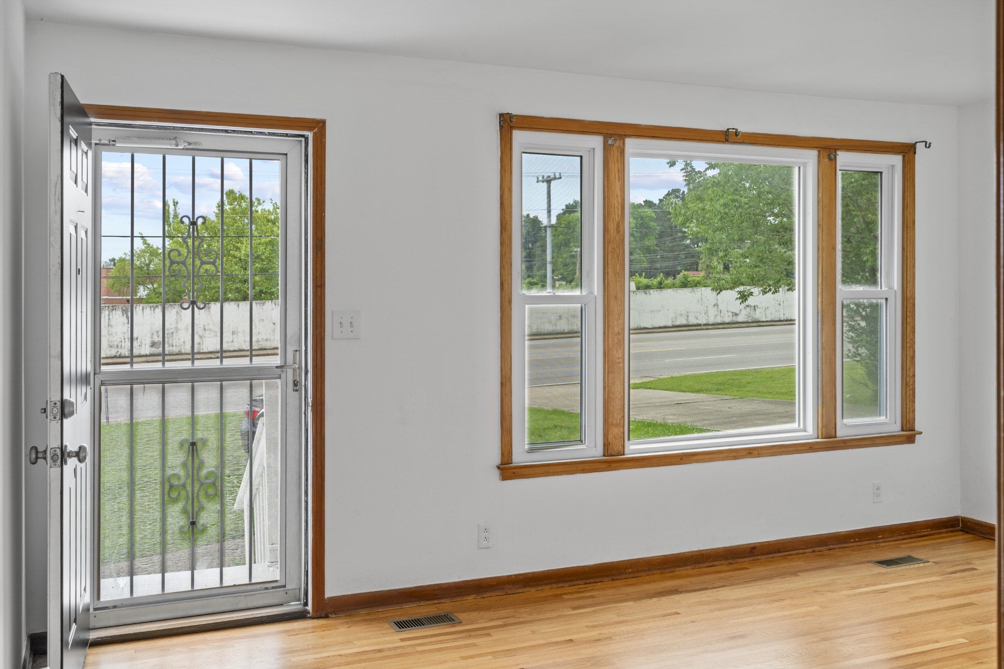 827 Lafayette Road Clarksville, TN 37042 - Photo 7 of 27 Gallery Image 7