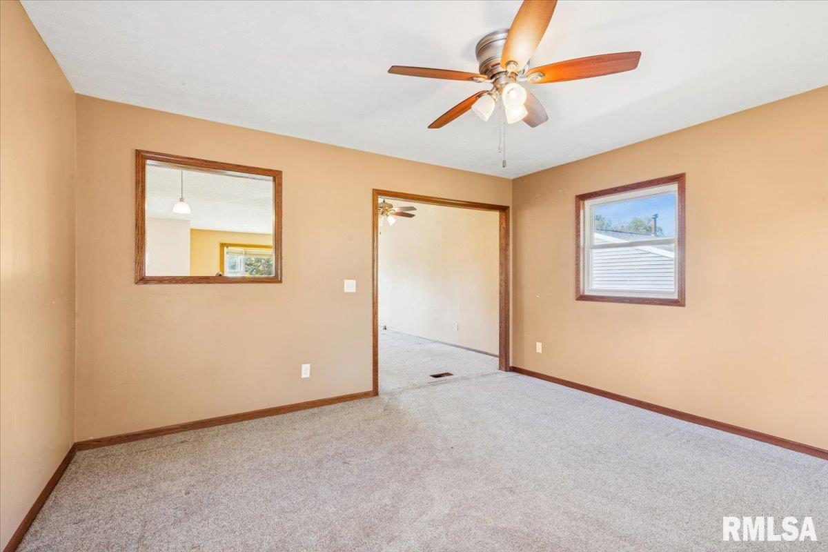 3328 Greenfield Road Bettendorf, IA 52722 - Photo 13 of 26 Gallery Image 13