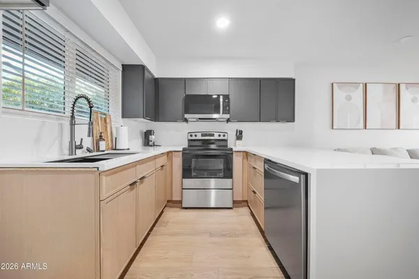 $1,550 | 3110 North 37th Street, Unit 5, Phoenix, AZ 85018