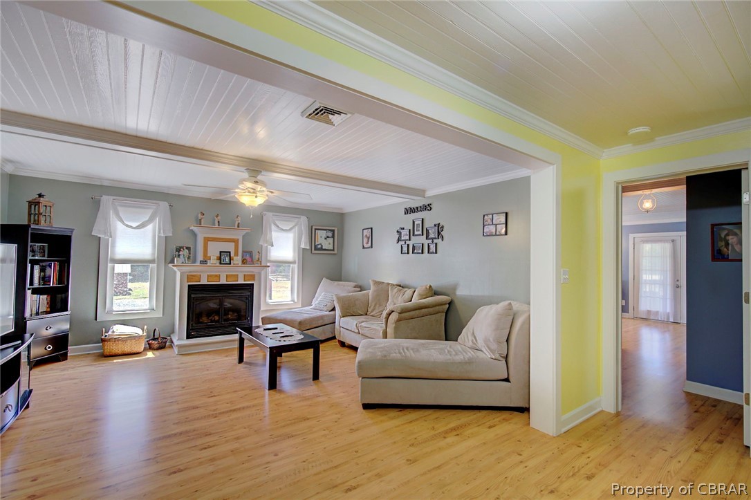 398 Kings Landing Road Onemo, VA 23130 - Photo 29 of 41 Family room has a gas fireplace with a blower.