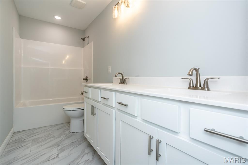 652 North Kansas Street, Unit 652A Edwardsville, IL 62025 - Photo 18 of 29