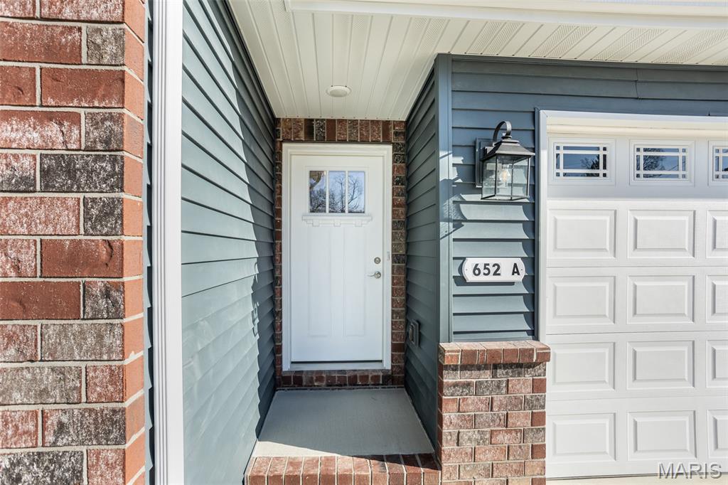 652 North Kansas Street, Unit 652A Edwardsville, IL 62025 - Photo 2 of 30