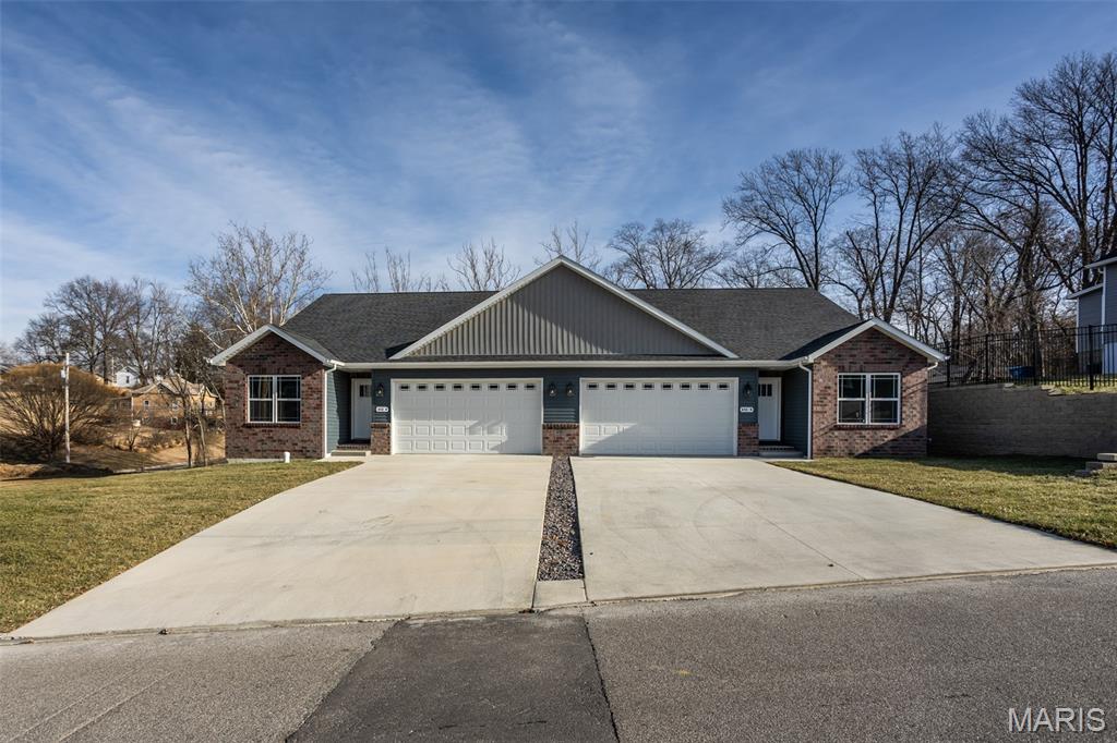 652 North Kansas Street, Unit 652A Edwardsville, IL 62025 - Photo 2 of 29