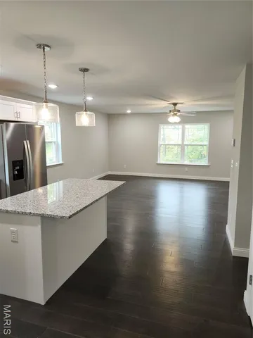 $379,900 | 652 North Kansas Street, Unit 652A, Edwardsville, IL 62025