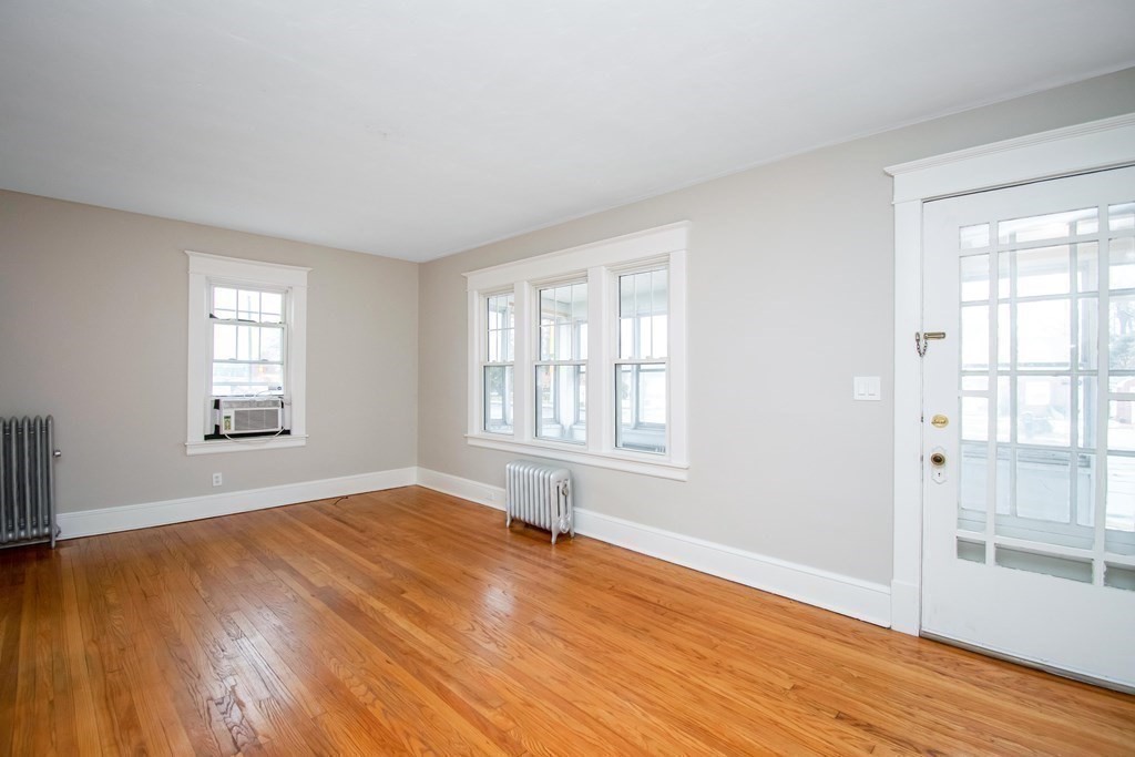 381-383 Parker Street Springfield, MA 01129 - Photo 14 of 39 Gallery Image 14