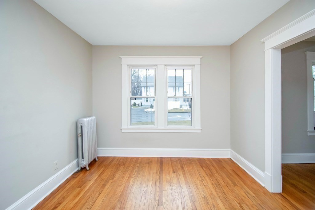 381-383 Parker Street Springfield, MA 01129 - Photo 16 of 39 Gallery Image 16