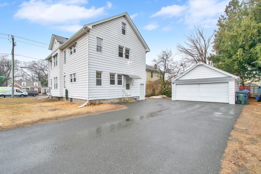 381-383 Parker Street Springfield, MA 01129 - Photo 2 of 39 Gallery Image 2
