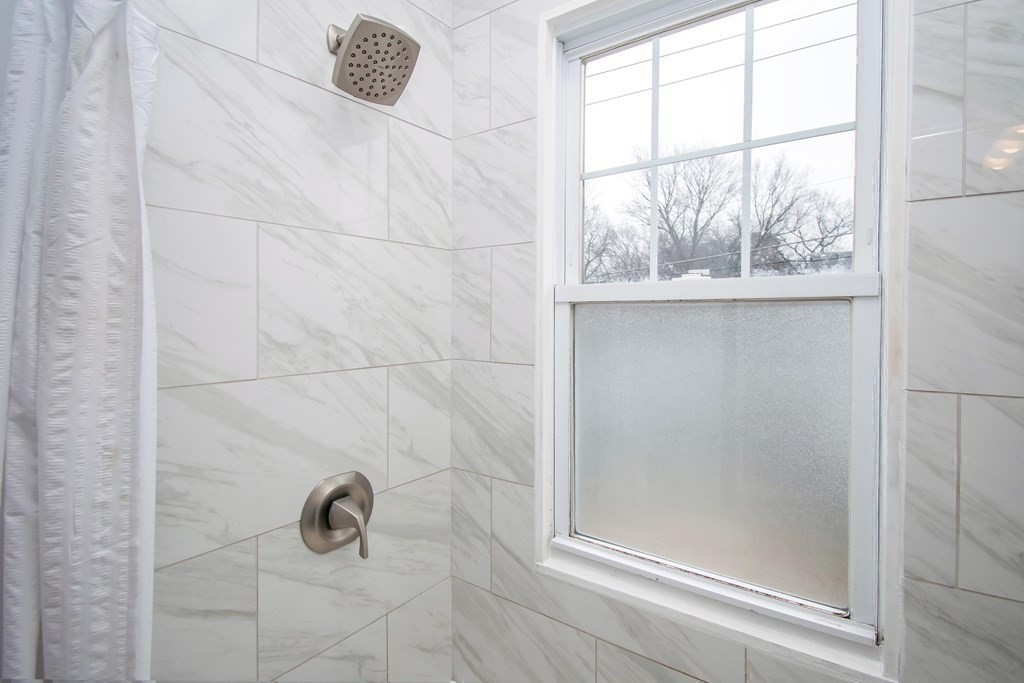 381-383 Parker Street Springfield, MA 01129 - Photo 28 of 39 Gallery Image 28