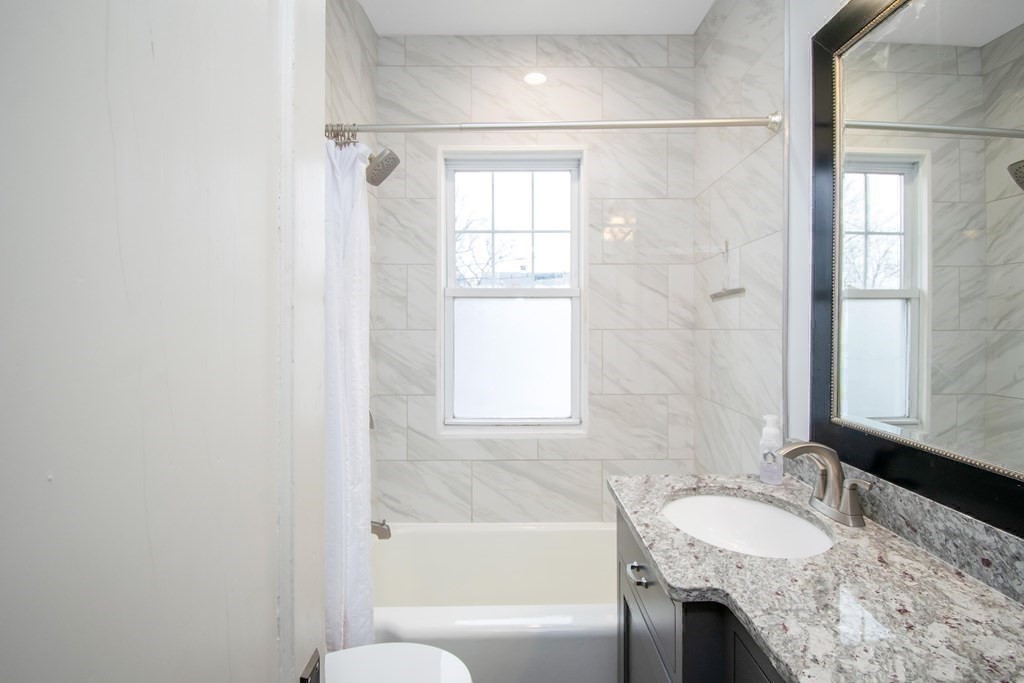 381-383 Parker Street Springfield, MA 01129 - Photo 29 of 39 Gallery Image 29