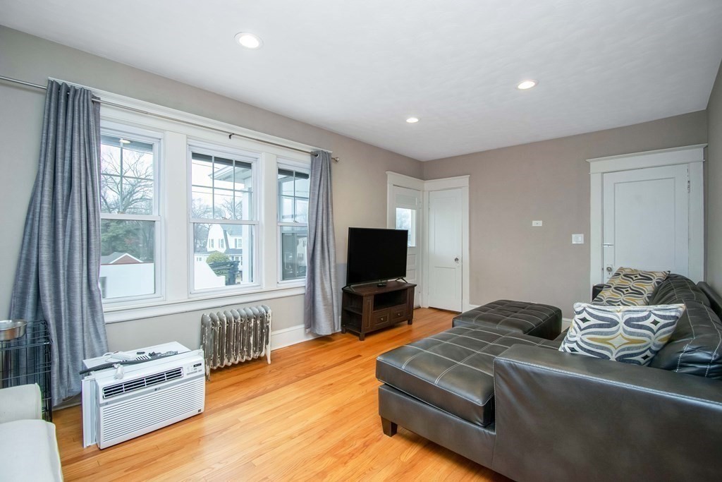 381-383 Parker Street Springfield, MA 01129 - Photo 34 of 39 Gallery Image 34