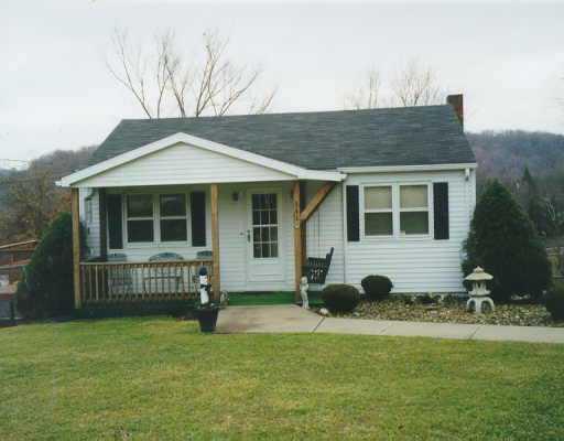 346 Lindsay Road Zelienople, PA 16063 - Photo 1 of 1 Gallery Image 1