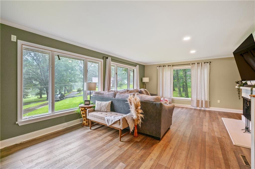 3716 Grove Road Gibsonia, PA 15044 - Photo 13 of 26 Gallery Image 13