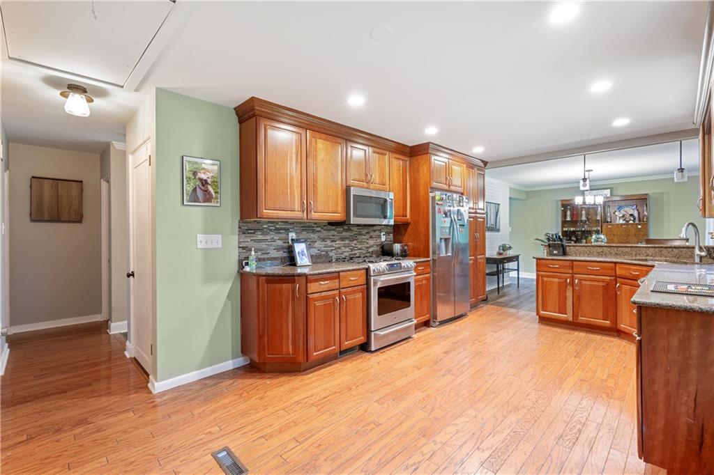 3716 Grove Road Gibsonia, PA 15044 - Photo 20 of 26 Gallery Image 20