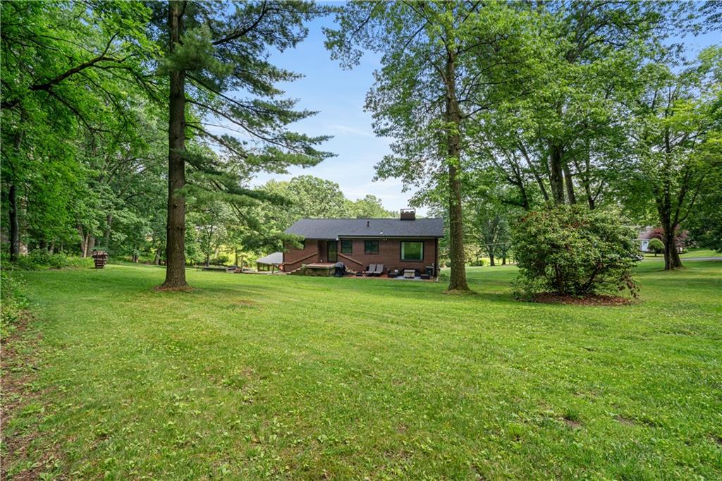 3716 Grove Road Gibsonia, PA 15044 - Photo 3 of 26 Gallery Image 3