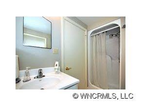 115 Gracelyn Road Asheville, NC 28804 - Photo 3 of 24 Gallery Image 3