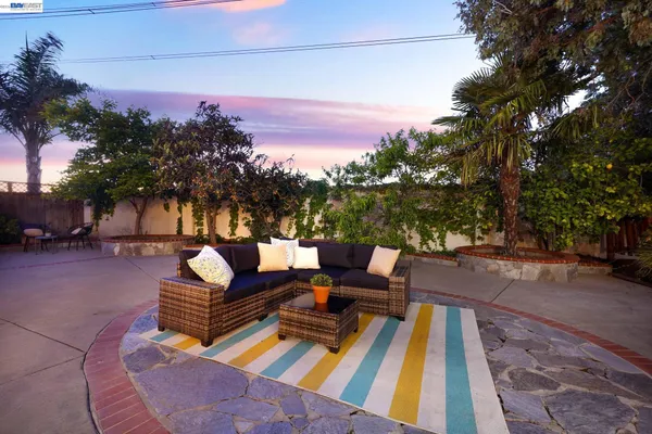 $2,298,000 | 11 Meadows Court, Fremont, CA 94539