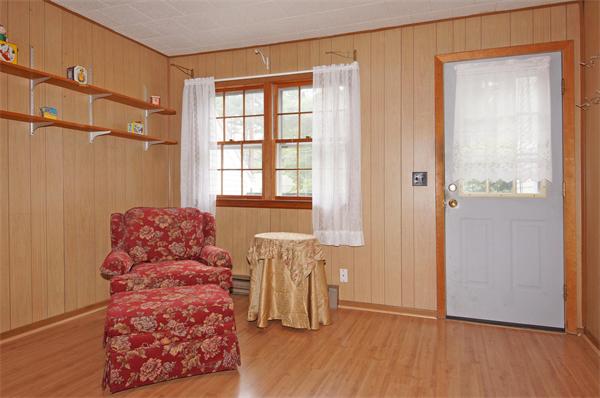 17 Foster Road Burlington, MA 01803 - Photo 15 of 25 Gallery Image 15