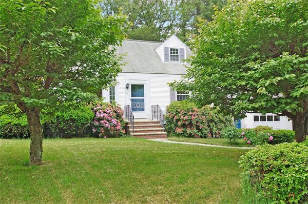 17 Foster Road Burlington, MA 01803 - Photo 3 of 25 Gallery Image 3