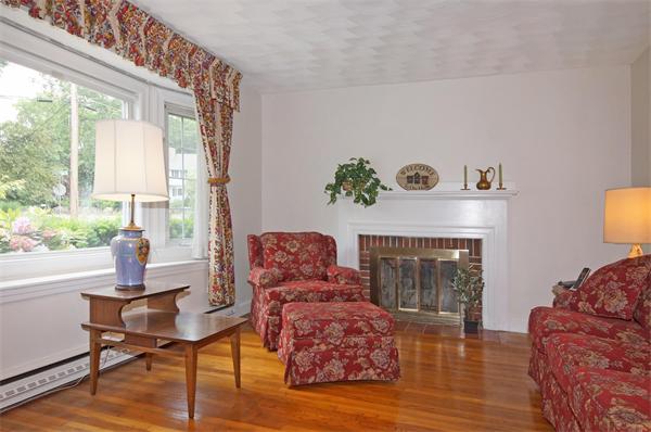 17 Foster Road Burlington, MA 01803 - Photo 9 of 25 Gallery Image 9