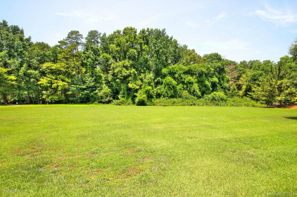 6625 Reddman Road Charlotte, NC 28212 - Photo 23 of 24 a view of yard with green space