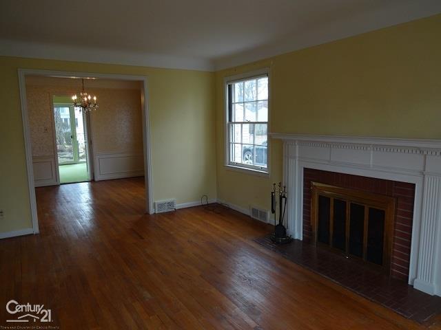 1827 Littlestone Road Grosse Pointe Woods, MI 48236 - Photo 10 of 24