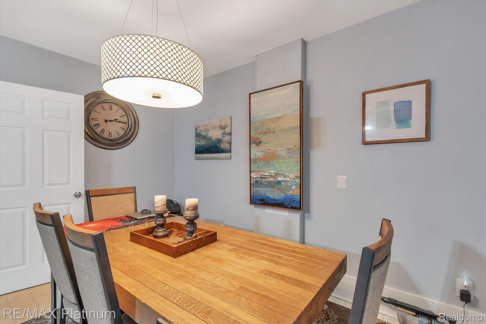 220 Jewett Street Howell, MI 48843 - Photo 8 of 30 Dining Area