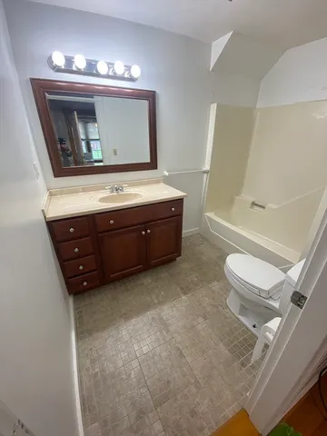 $2,600 | 22 Harkins Street, Unit L, Quincy, MA 02169