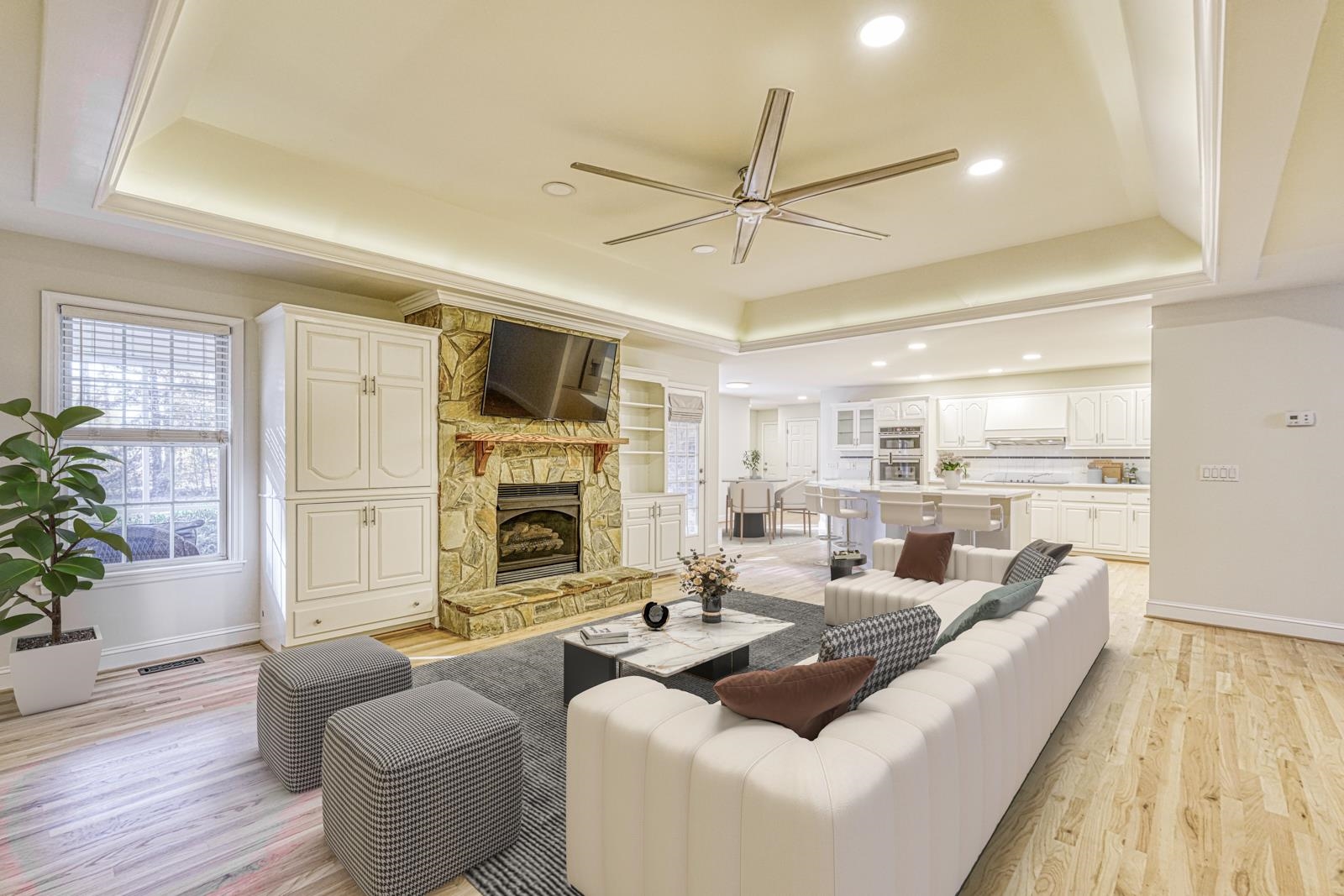 316 Whitfield Lane Boiling Springs, SC 29316 - Photo 11 of 49 Virtually Staged Great Room