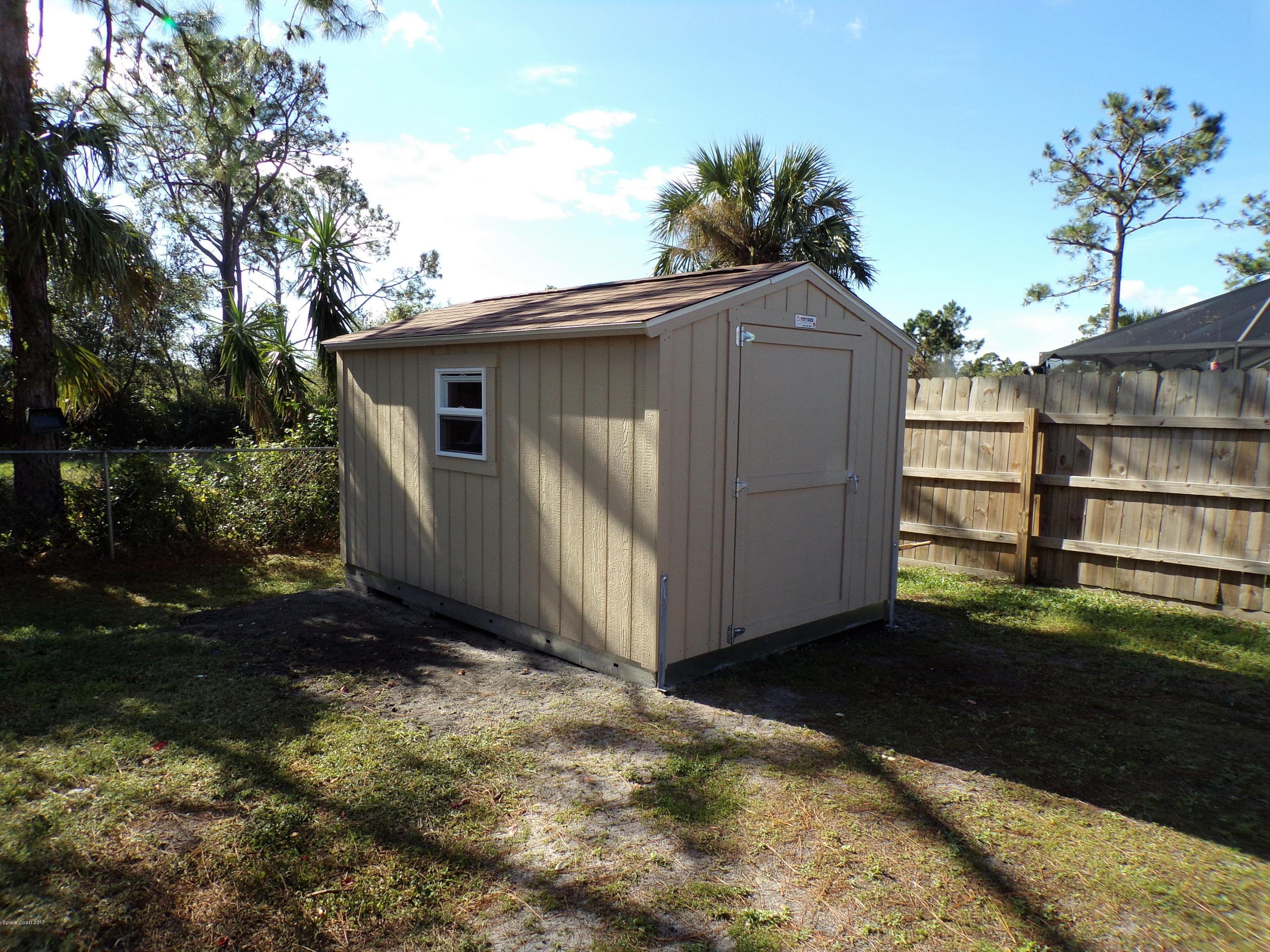 5181 Bridge Road Cocoa, FL 32927 - Photo 23 of 31 Backyard Shed