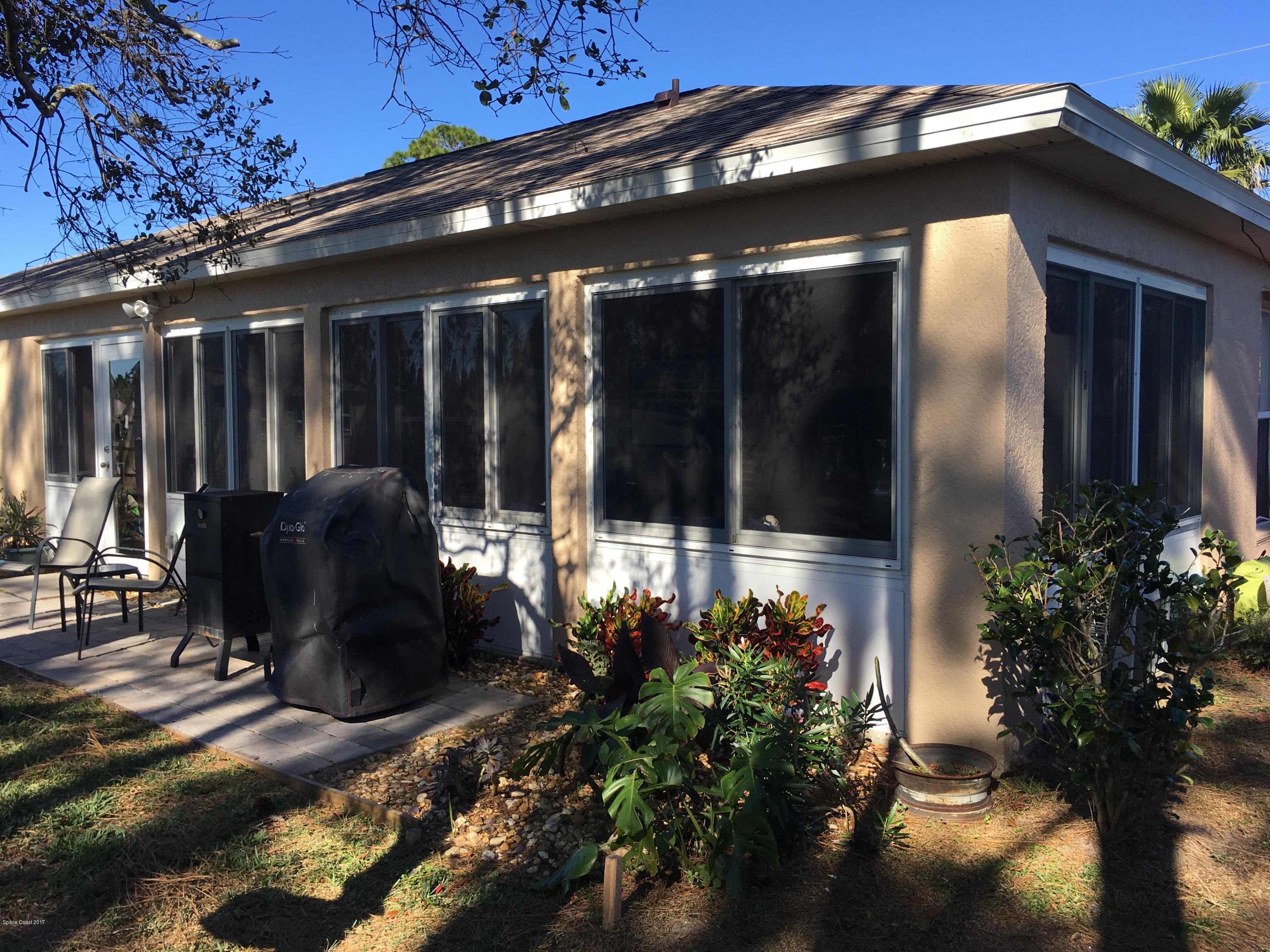 5181 Bridge Road Cocoa, FL 32927 - Photo 26 of 31 Backyard
