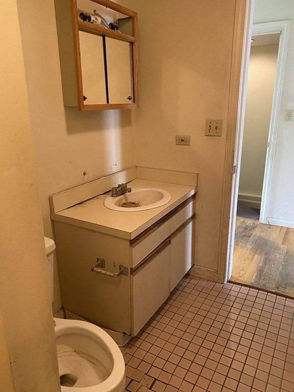 53 Victoria Heights Road, Unit 53 Boston, MA 02136 - Photo 16 of 33 Gallery Image 16