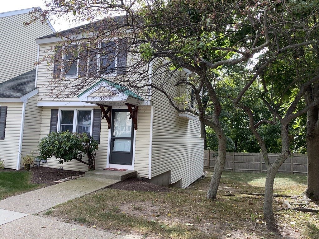 53 Victoria Heights Road, Unit 53 Boston, MA 02136 - Photo 2 of 33 Gallery Image 2