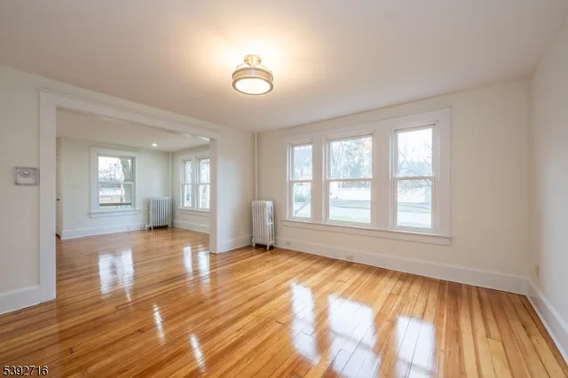 $2,650 | 4 Fowler Street, Unit 1, Franklin, NJ 07416