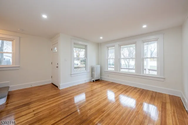 $2,650 | 4 Fowler Street, Unit 1, Franklin, NJ 07416