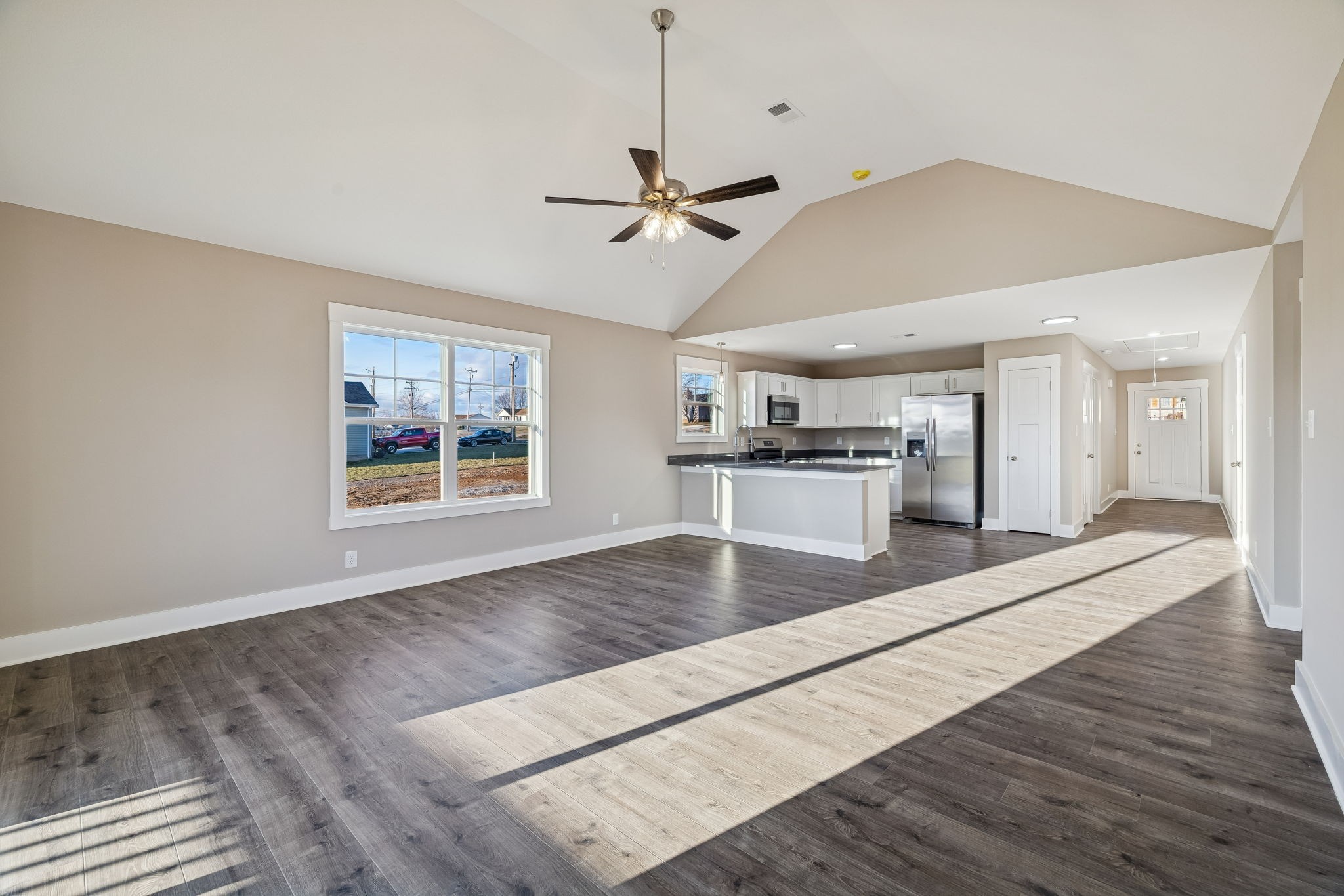 357 Hugh Hunter Road Oak Grove, KY 42262 - Photo 14 of 43 a view interior of kitchen and refrigerator
